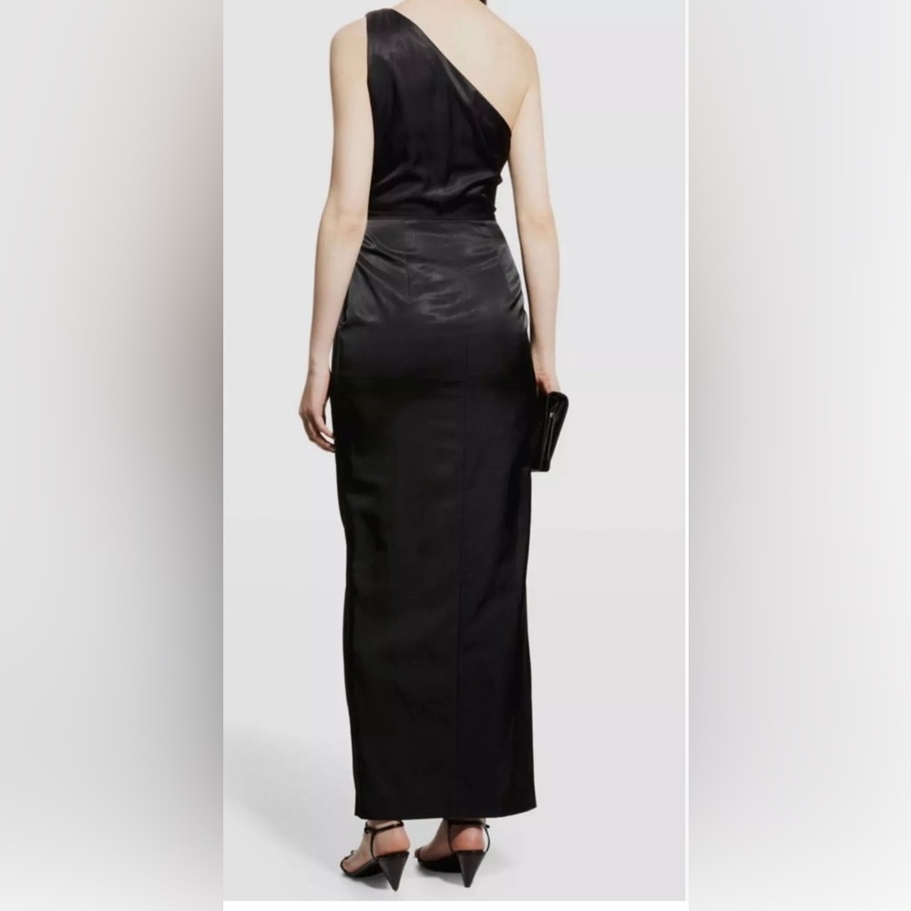 Arias Women’s Black Draped One-Shoulder Gown - Picture 3 of 10